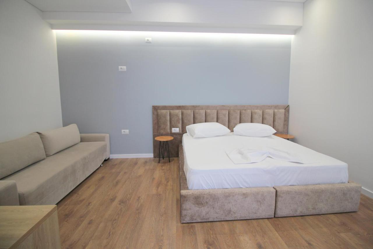 Juer Hotel Bajkaj Экстерьер фото