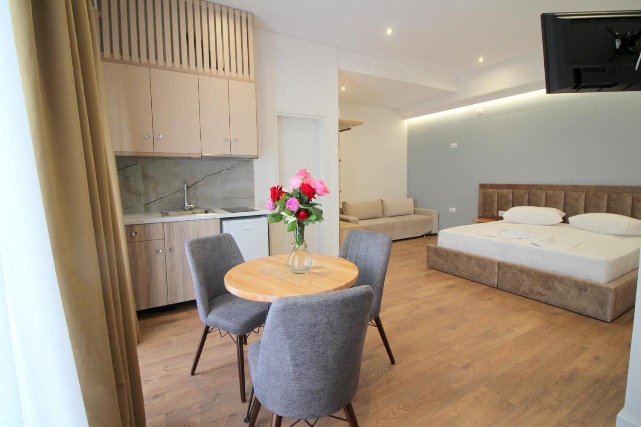 Juer Hotel Bajkaj Экстерьер фото